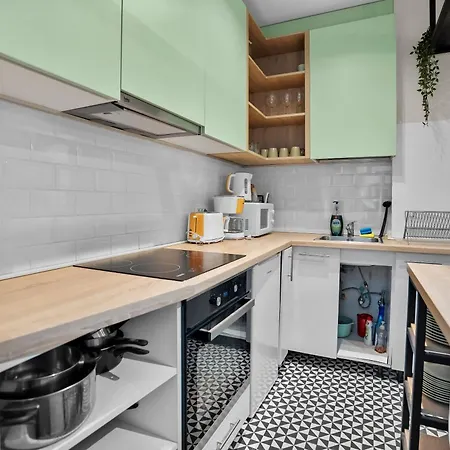 شقة Spacious 4br & Sleeps 14 & Floor &